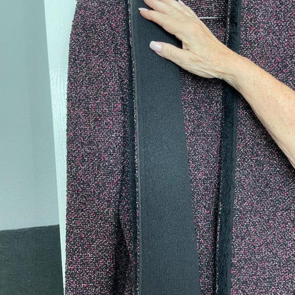 St John gorgeous skirt suit EUC. Jacket size 12, Skirt 10. - Picture 7 of 8